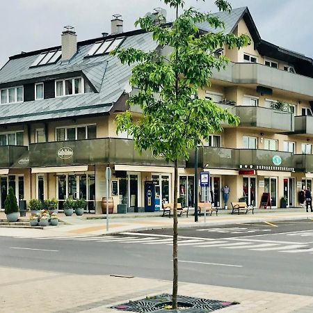 Cafe Relax Apartments Хевиз Экстерьер фото