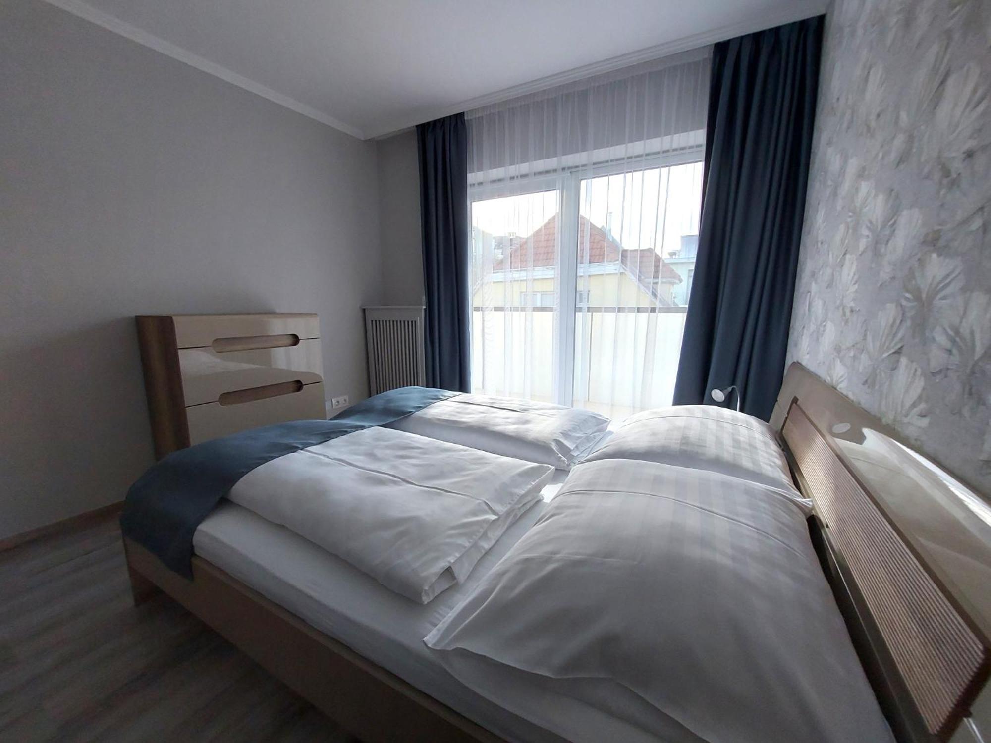 Cafe Relax Apartments Хевиз Экстерьер фото