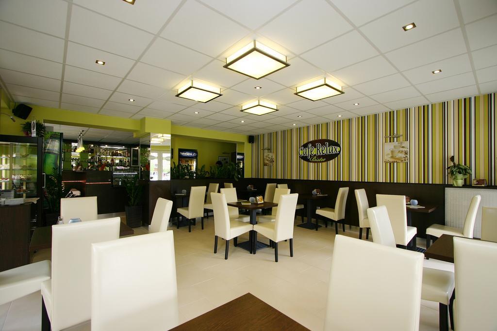 Cafe Relax Apartments Хевиз Экстерьер фото