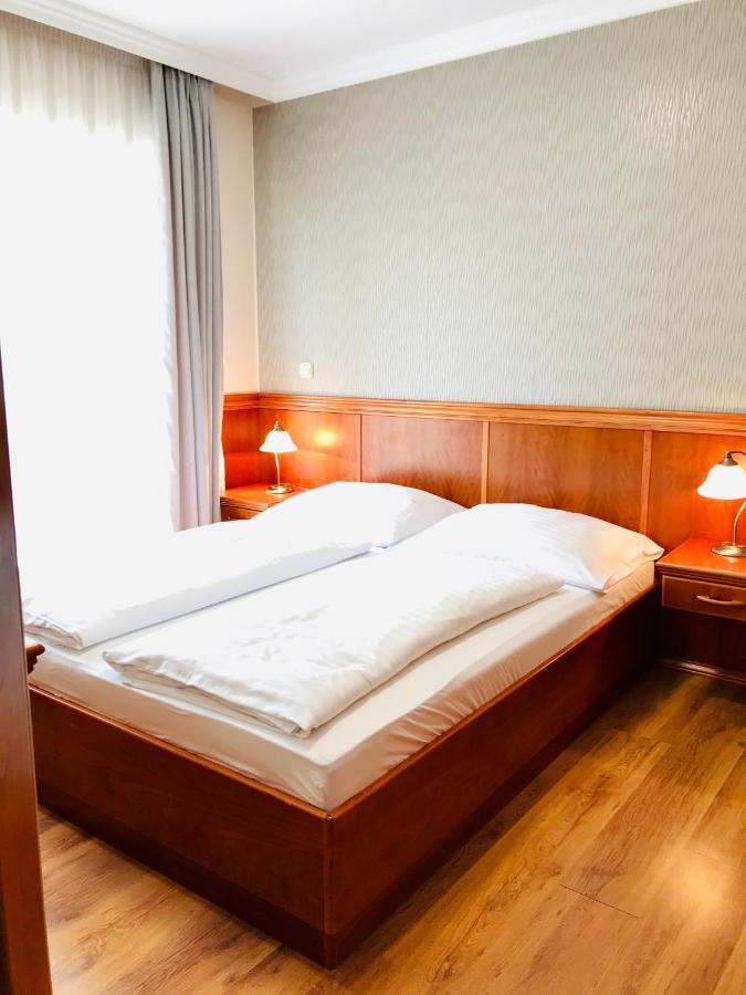 Cafe Relax Apartments Хевиз Экстерьер фото