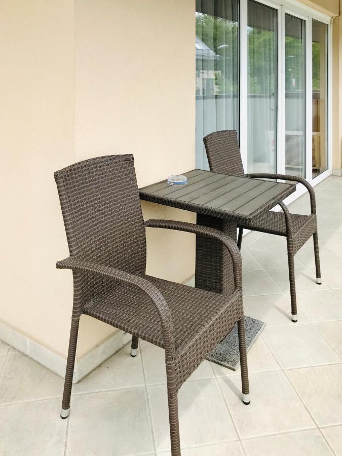 Cafe Relax Apartments Хевиз Экстерьер фото